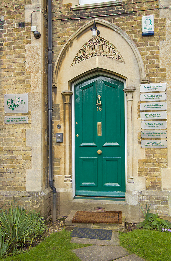 Glenholme Dental Centre entrance